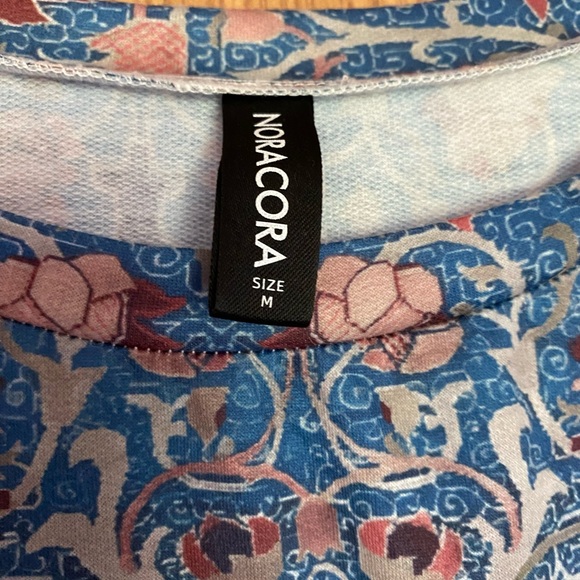 50% Off! NORACORA Light weight, Long sleeve Top. William Morris print fabric. - Picture 2 of 6